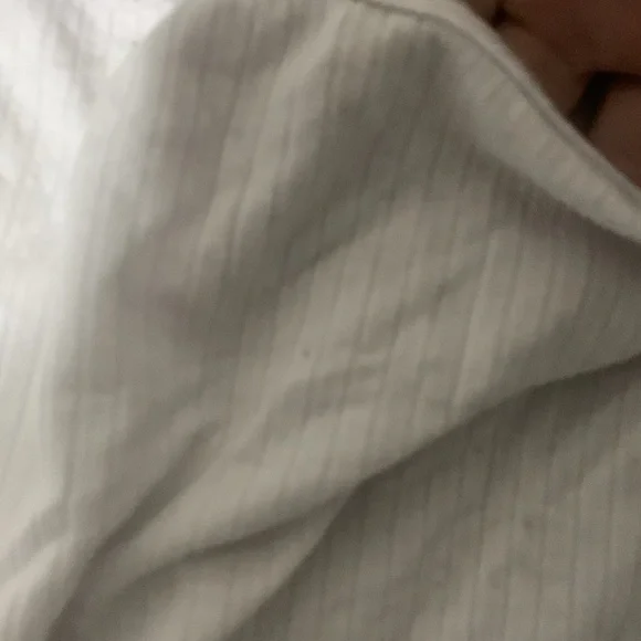 White long sleeve top! - Picture 3 of 4